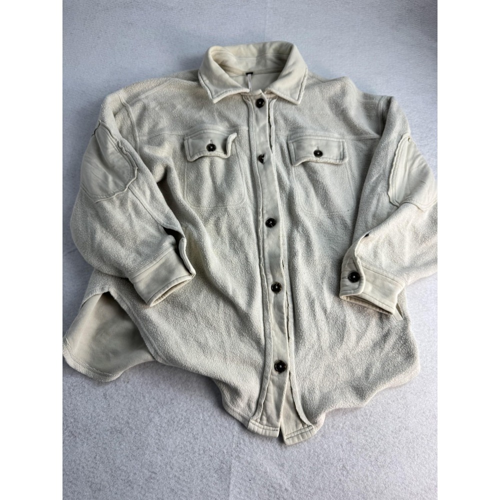 Free People Jacket Womens XS Beige Fleece‎ Button Front Shacket Pockets Relaxed